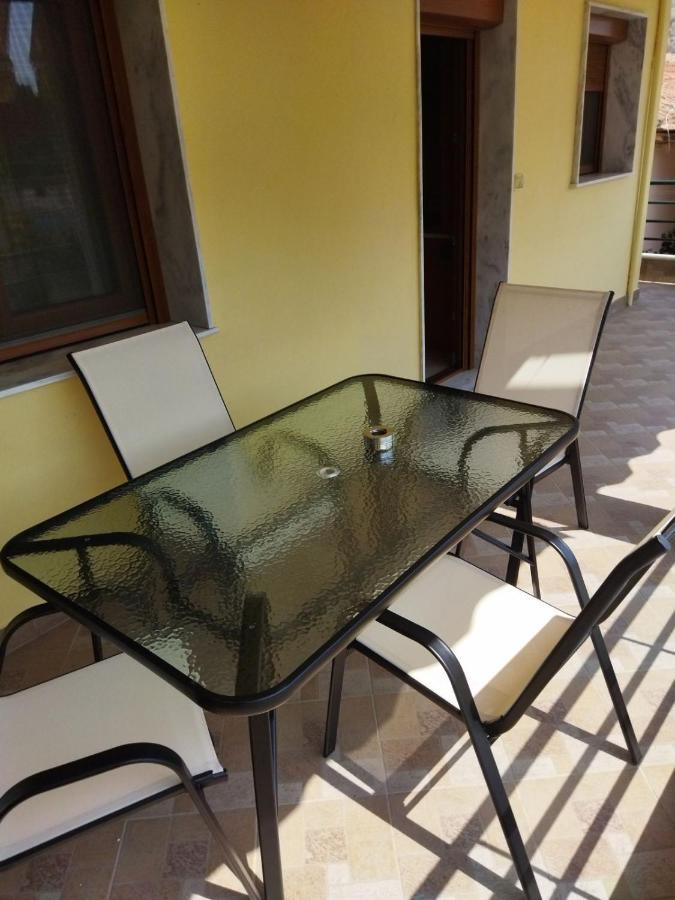 Babis Apartment Kavála Eksteriør bilde